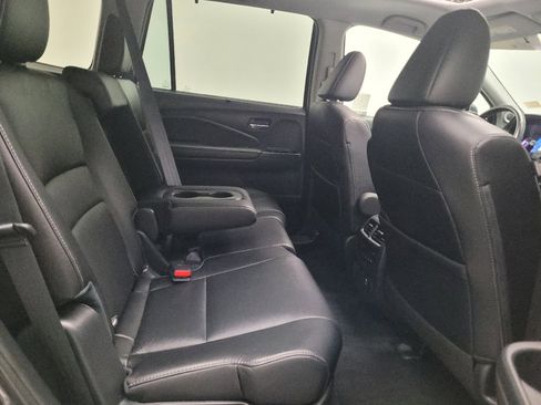 Used 2022 Honda Pilot Touring image 19