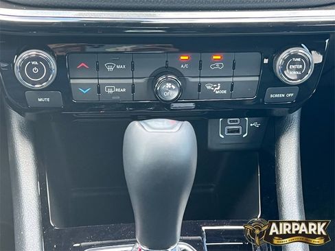 New 2025 Jeep Compass Latitude w/ Altitude Special Edition image 20