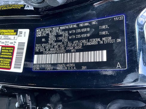 Used 2023 Toyota Highlander XLE AWD/4WD image 34