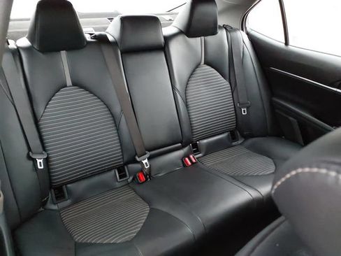 Used 2018 Toyota Camry SE w/ Protection Package (Q2) FWD image 22