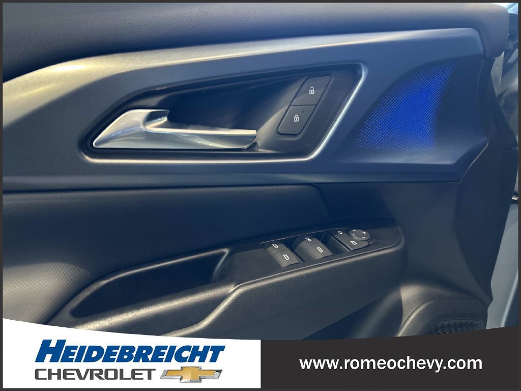 Used 2024 Chevrolet Equinox EV LT FWD image 11