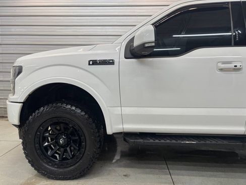 Used 2020 Ford F150 Lariat w/ Equipment Group 502A Luxury image 4