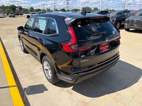 Used 2023 Honda CR-V LX image 8