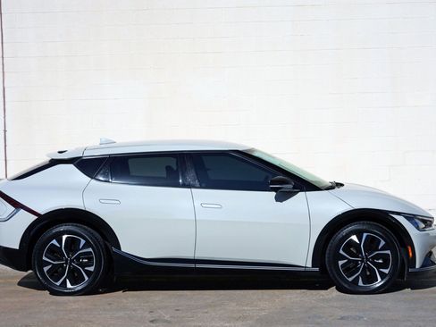 Used 2023 Kia EV6 Wind w/ Wind Technology Package image 54