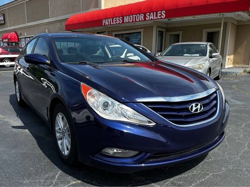 Used 2013 Hyundai Sonata GLS w/ Popular Equipment Pkg FWD image 1