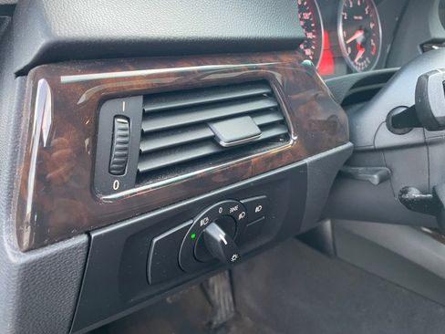 Used 2006 BMW 325i Sedan image 35