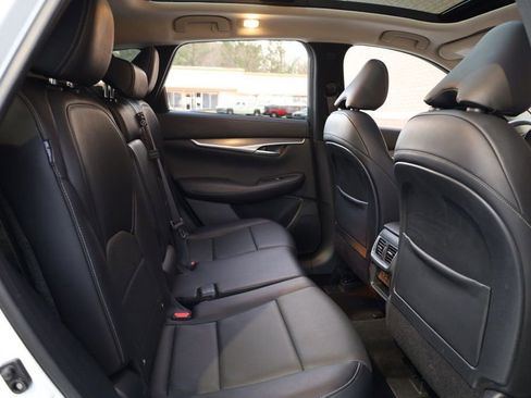 Used 2023 INFINITI QX50 Luxe image 22