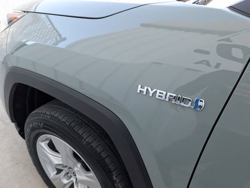 Used 2021 Toyota RAV4 XLE w/ XLE Grade Weather Package image 8