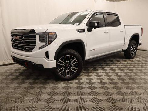 Used 2026 GMC Sierra 1500 AT4 w/ AT4 Premium Package AWD/4WD image 18