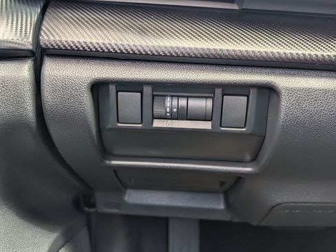 Certified 2025 Subaru Crosstrek 2.5i Premium AWD/4WD image 26