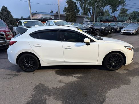 Used 2017 MAZDA MAZDA3 Grand Touring FWD image 10