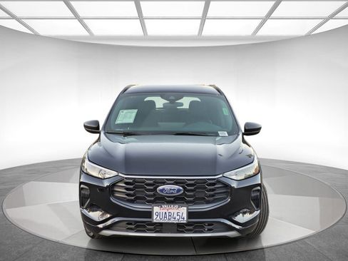 Used 2024 Ford Escape ST-Line w/ Equipment Group 301A image 8