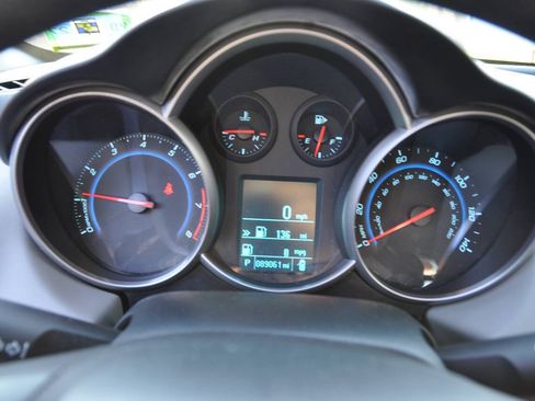 Used 2012 Chevrolet Cruze LS w/ Connectivity Package FWD image 22