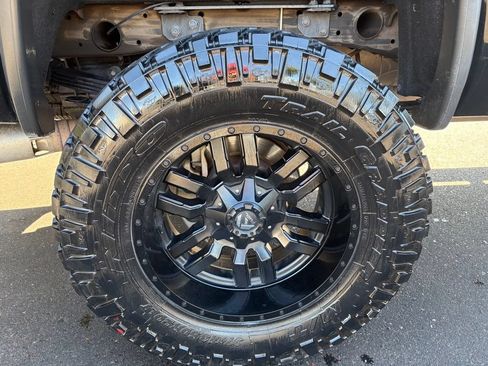 Used 2019 GMC Sierra 2500 Denali w/ Duramax Plus Package AWD/4WD image 5