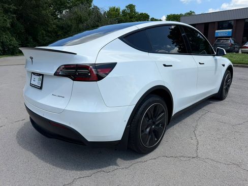 Used 2021 Tesla Model Y Long Range AWD/4WD image 7