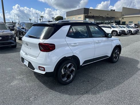 New 2026 Hyundai Venue SEL image 11