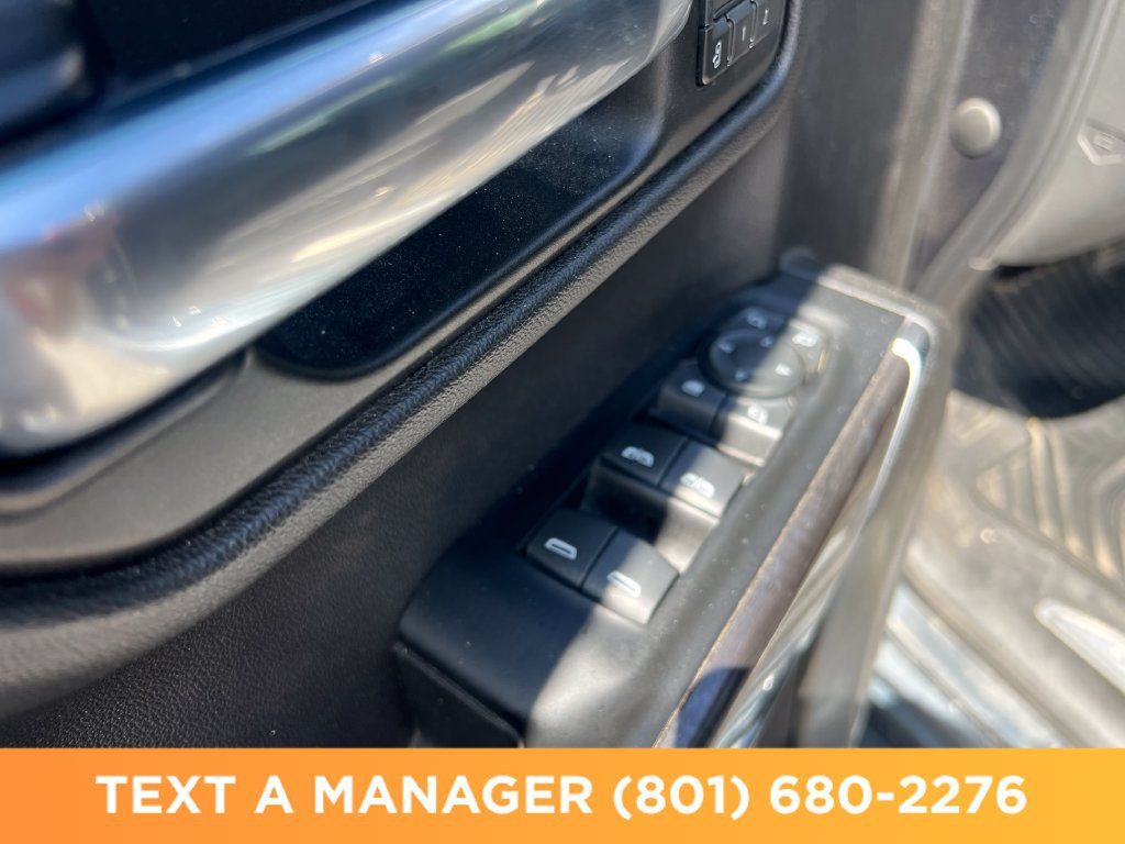 Used 2019 Chevrolet Silverado 1500 LTZ w/ Z71 Off-Road Package AWD/4WD image 12
