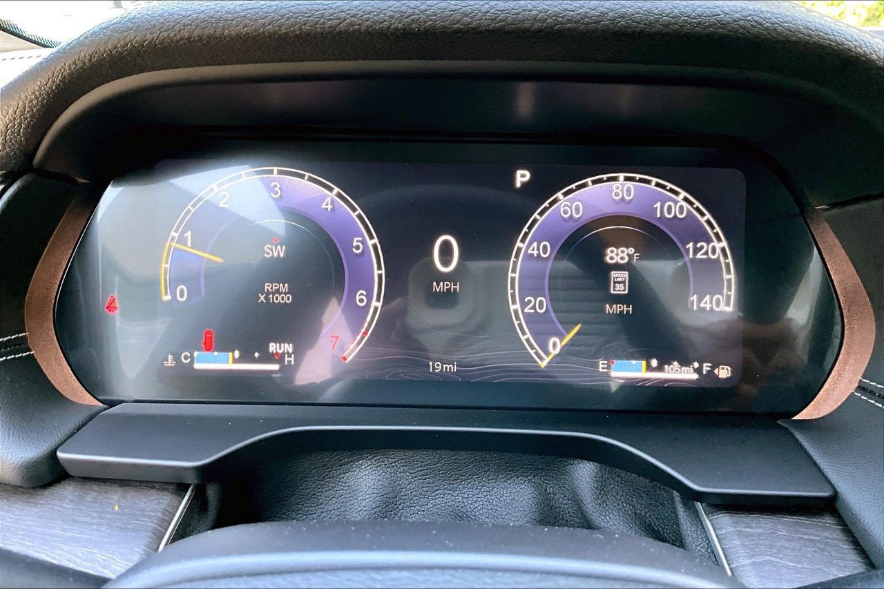 New 2027 Jeep Grand Cherokee Altitude RWD image 10