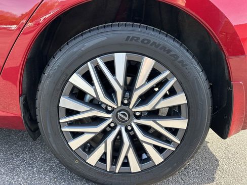 Used 2024 Nissan Altima 2.5 SV image 34