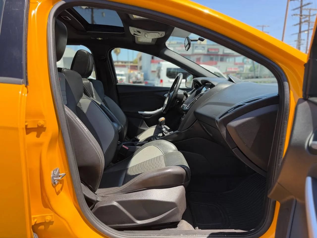 Used 2013 Ford Focus ST FWD image 42