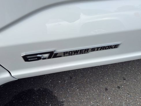 New 2026 Ford F350 Platinum w/ FX4 Off-Road Package image 32