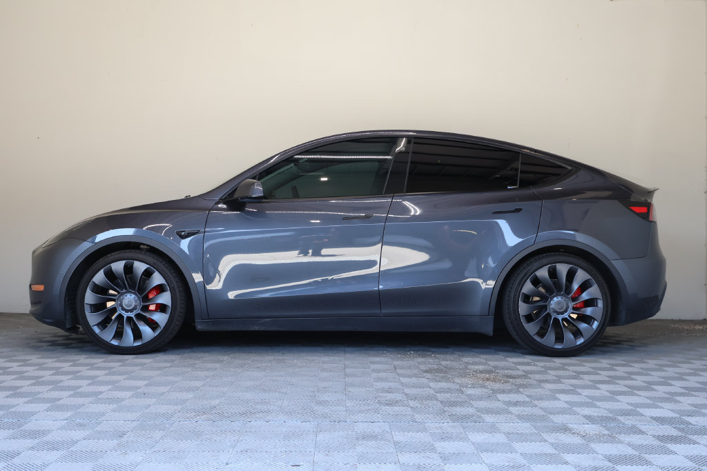 Used 2022 Tesla Model Y Performance AWD/4WD image 7