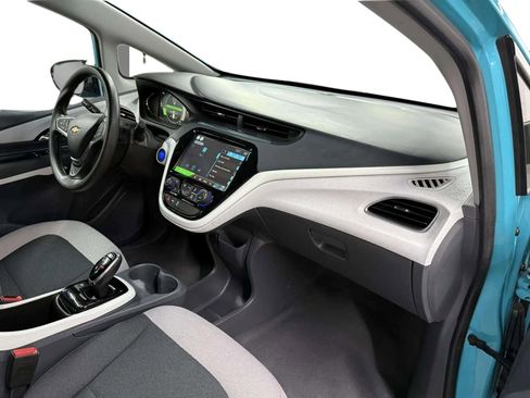 Used 2020 Chevrolet Bolt LT image 10