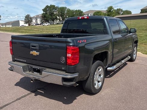 Used 2018 Chevrolet Silverado 1500 LT w/ LT Eassist Package AWD/4WD image 4
