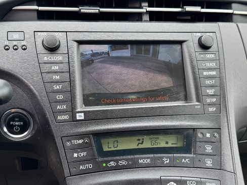 Used 2010 Toyota Prius FWD image 29