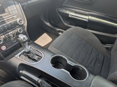 Used 2017 Ford Mustang GT RWD image 22