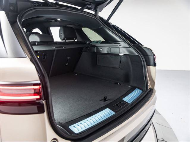 New 2026 Land Rover Range Rover Velar S AWD/4WD image 13