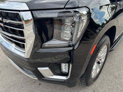 Used 2021 GMC Yukon SLT w/ SLT Premium Package image 21