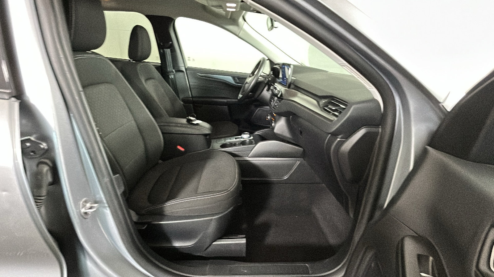 Used 2024 Ford Escape Active AWD/4WD image 35