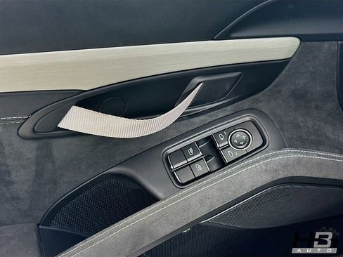 Used 2020 Porsche 718 Cayman GT4 image 14