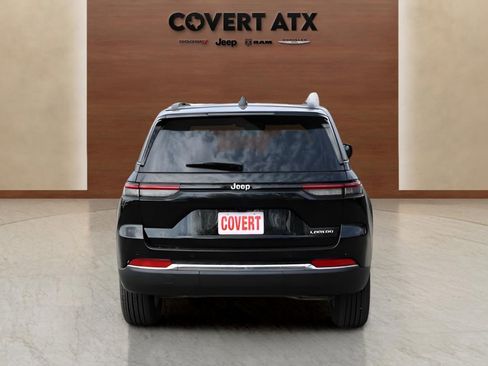 New 2026 Jeep Grand Cherokee Laredo X RWD image 4