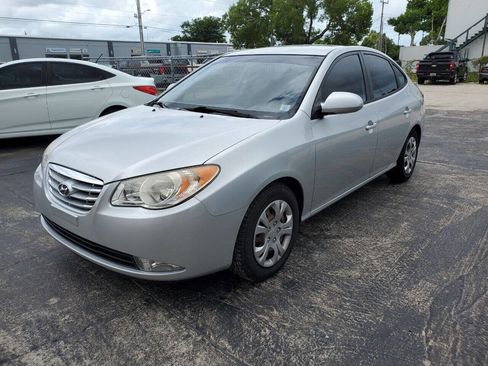 Used 2010 Hyundai Elantra GLS image 1