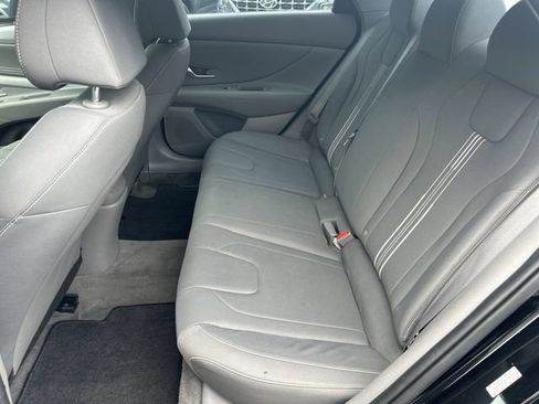 Certified 2023 Hyundai Elantra SEL w/ Convenience Package FWD image 20