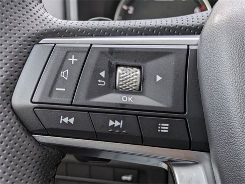 New 2025 Mitsubishi Outlander SE image 28