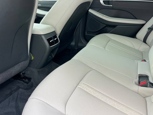 Used 2025 Hyundai Sonata Limited FWD image 14