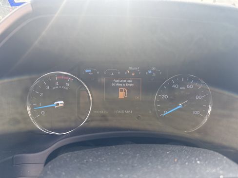 Used 2017 Ford F350 Lariat w/ Lariat Value Package image 9