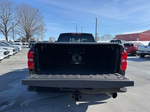 Used 2017 GMC Sierra 3500 Denali w/ Duramax Plus Package image 30