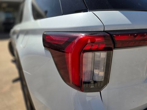 New 2026 Ford Explorer ST-Line w/ ST-Line Street Pack RWD image 36