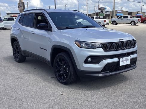 New 2026 Jeep Compass Latitude AWD/4WD image 3