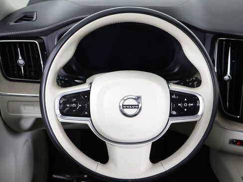 Used 2023 Volvo XC60 B6 Ultimate AWD/4WD image 45