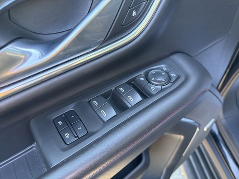 Used 2022 Chevrolet Tahoe RST image 24