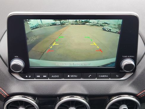 Used 2024 Nissan Sentra SR FWD image 17