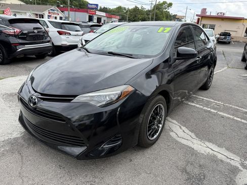 Used 2017 Toyota Corolla L FWD image 1