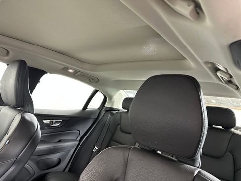 Used 2024 Volvo S60 B5 Plus image 12