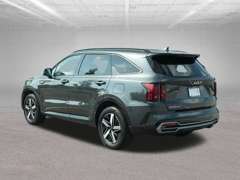 Used 2023 Kia Sorento S FWD image 5
