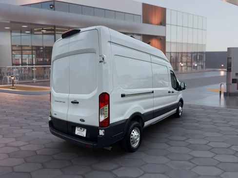 Used 2022 Ford Transit 250 148 High Roof AWD image 10